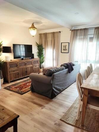 Vintage 3 Bdr Apartment Esplugues de Llobregat Exteriör bild