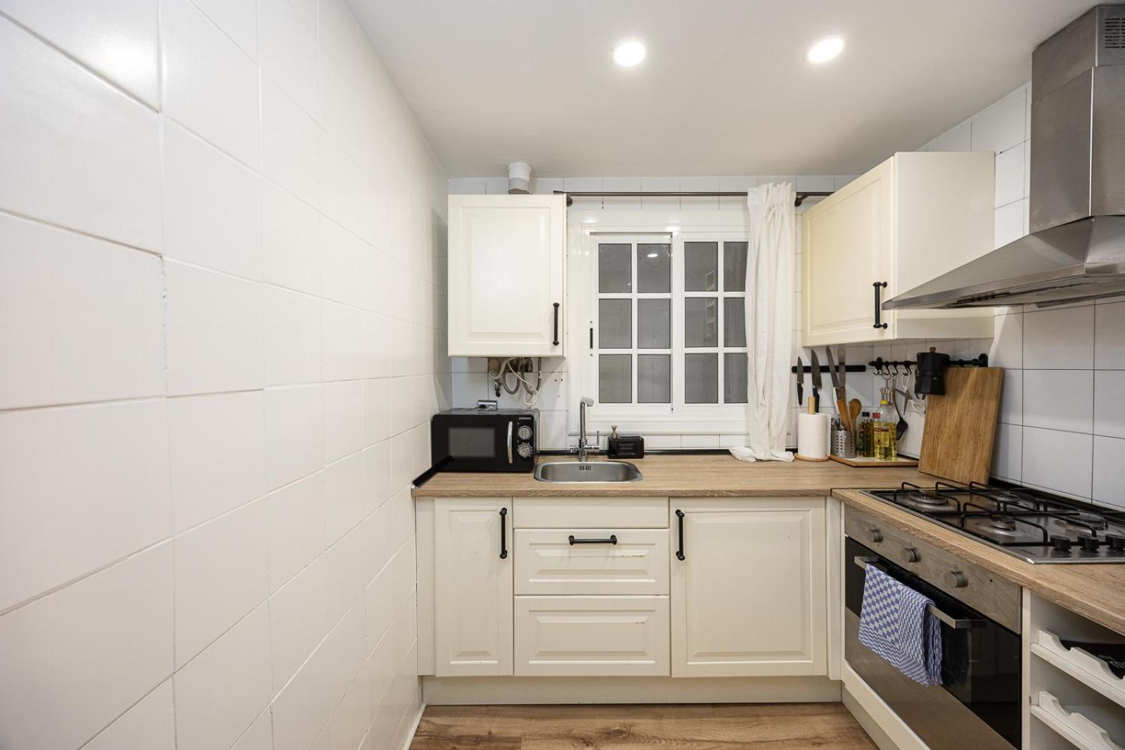 Vintage 3 Bdr Apartment Esplugues de Llobregat Exteriör bild